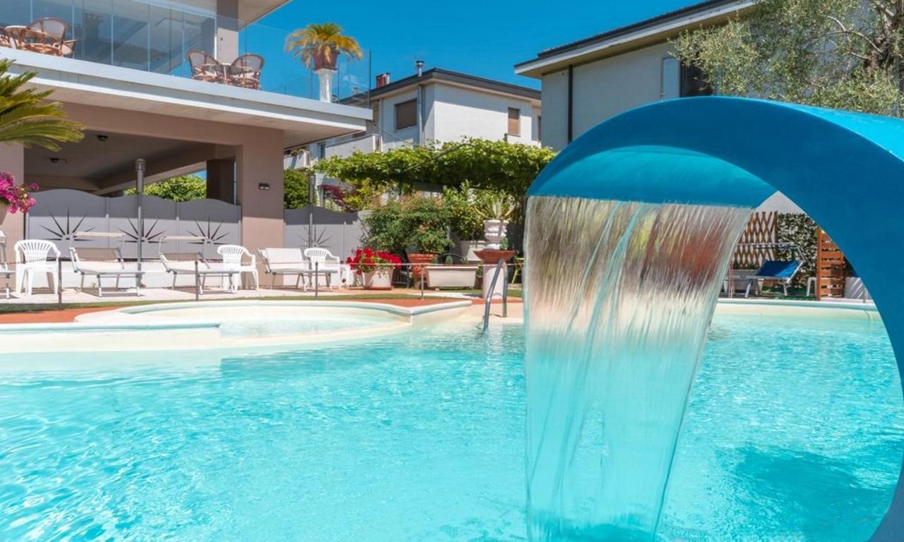 Hotel Benaco Σιρμιόνε Εξωτερικό φωτογραφία