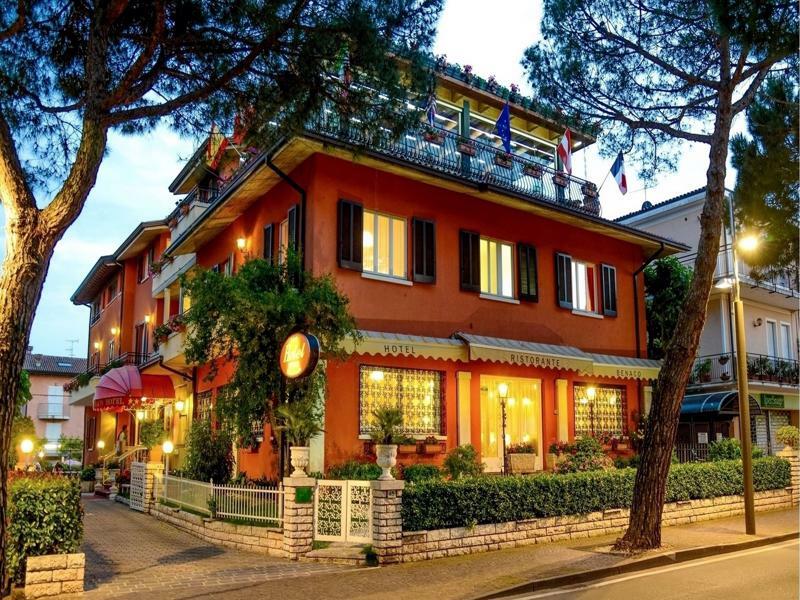 Hotel Benaco Σιρμιόνε Εξωτερικό φωτογραφία