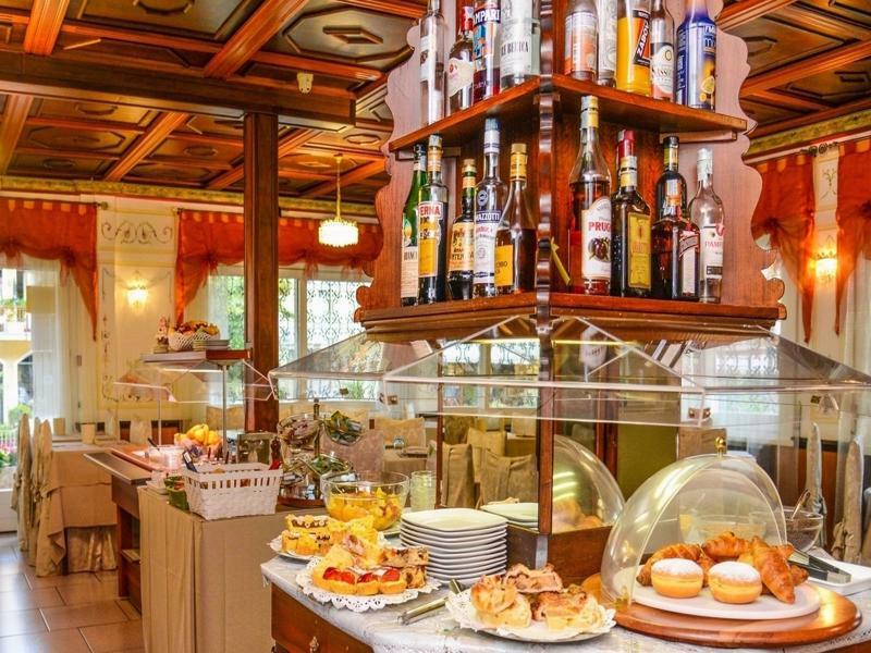 Hotel Benaco Σιρμιόνε Εξωτερικό φωτογραφία